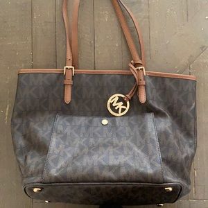 MK purse